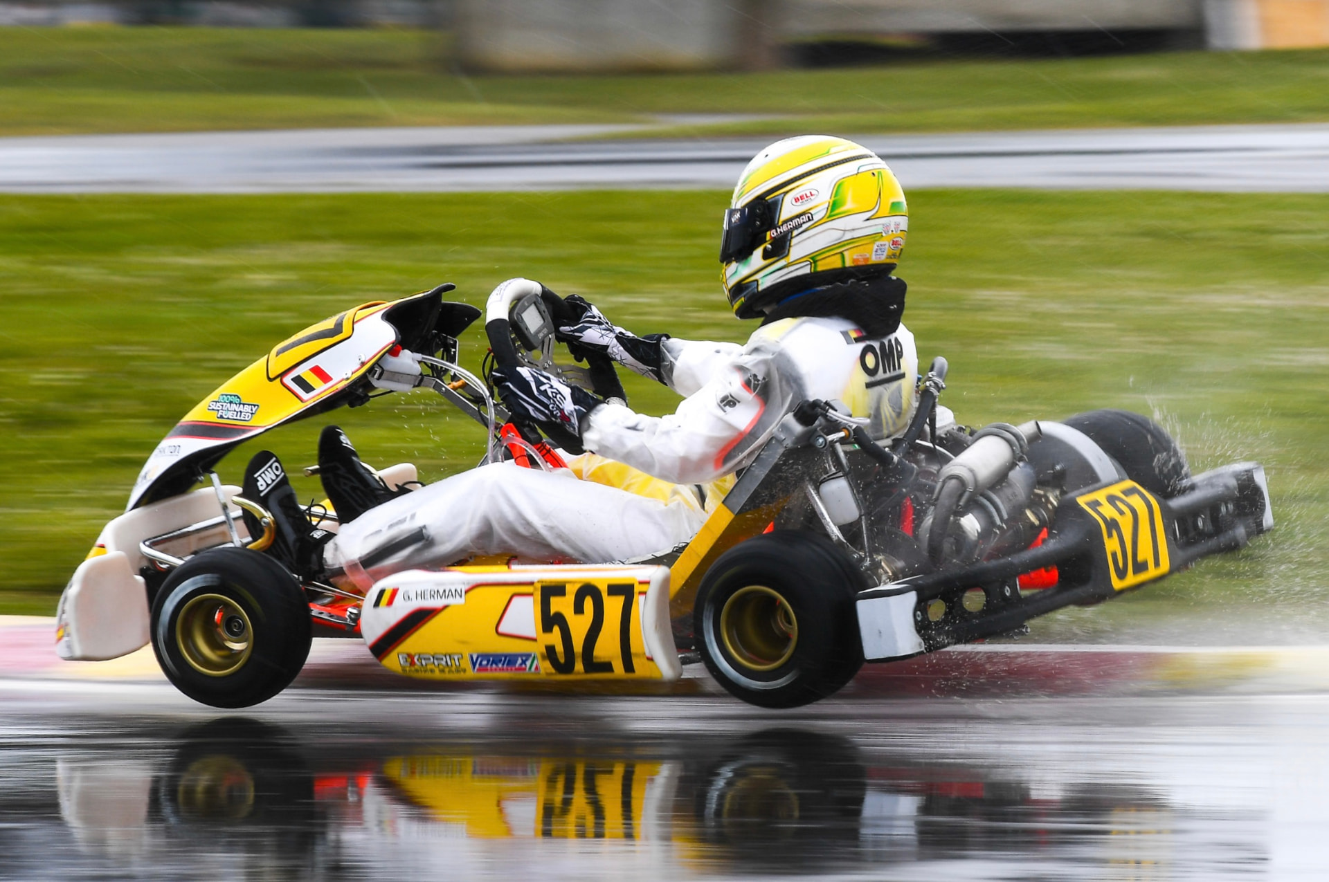 Academy kart 527 racing in the rain